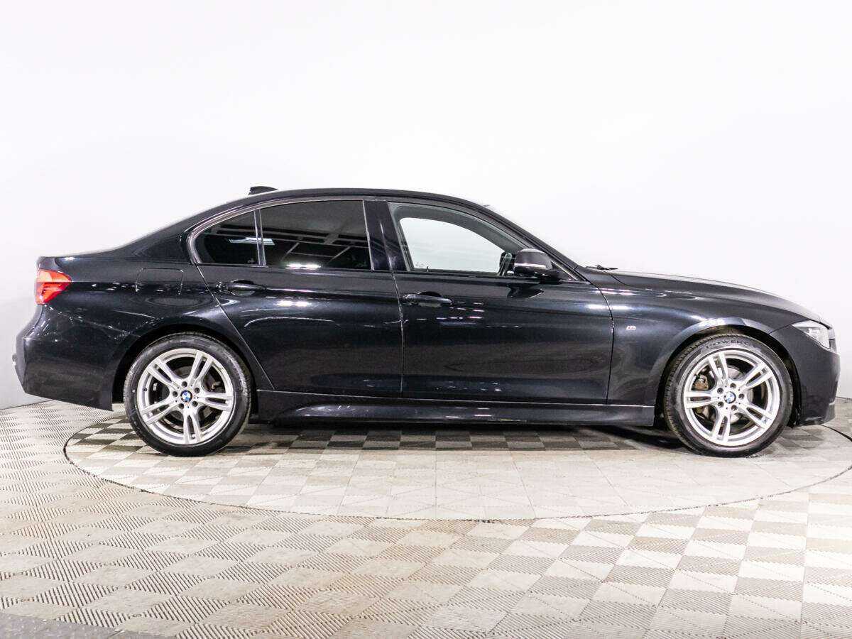 BMW 3 серии с пробегом — 2017 год. Фото: #3