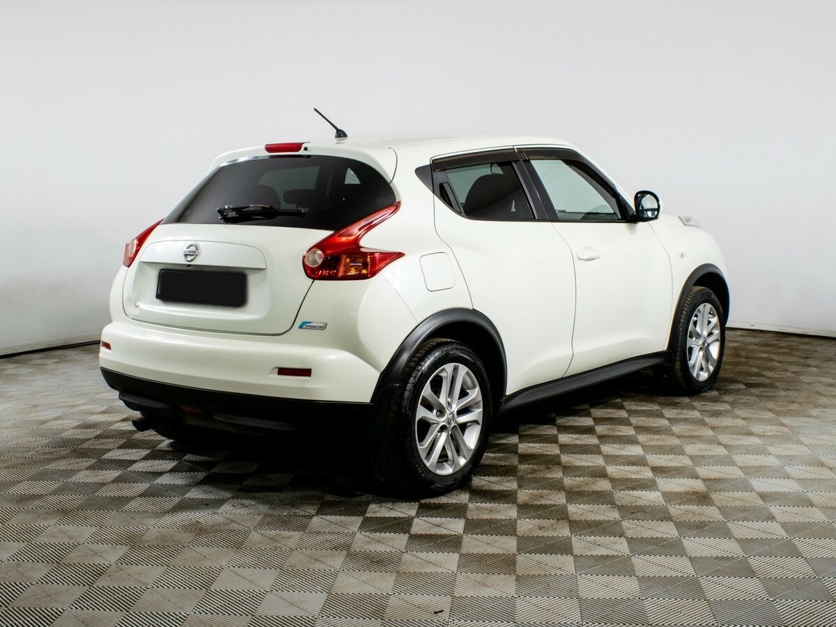 Nissan Juke с пробегом — 2011 год. Фото: #3