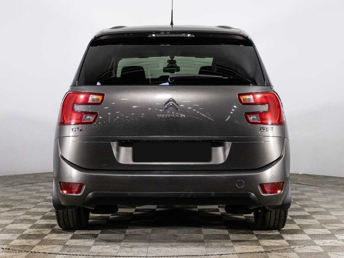 Citroen C4 Picasso с пробегом — 2015 год. Фото: #5