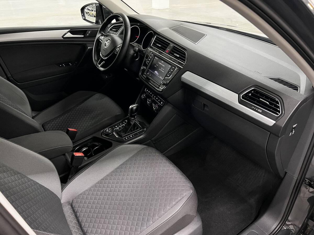 Volkswagen Tiguan с пробегом — 2017 год. Фото: #10