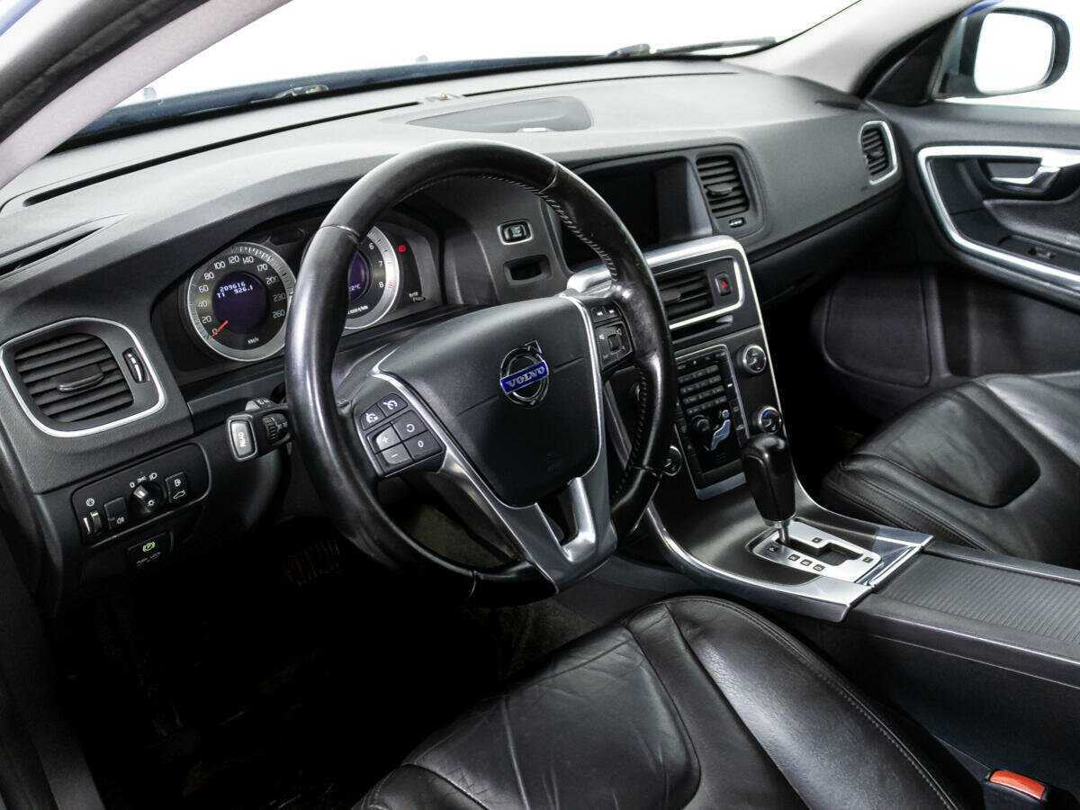 Volvo S60 с пробегом — 2011 год. Фото: #10