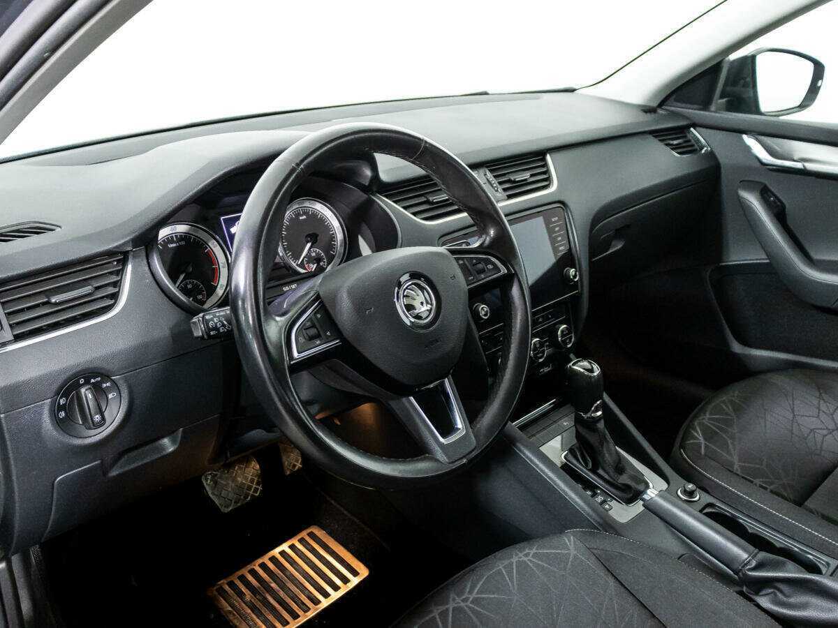 Skoda Octavia с пробегом — 2019 год. Фото: #9