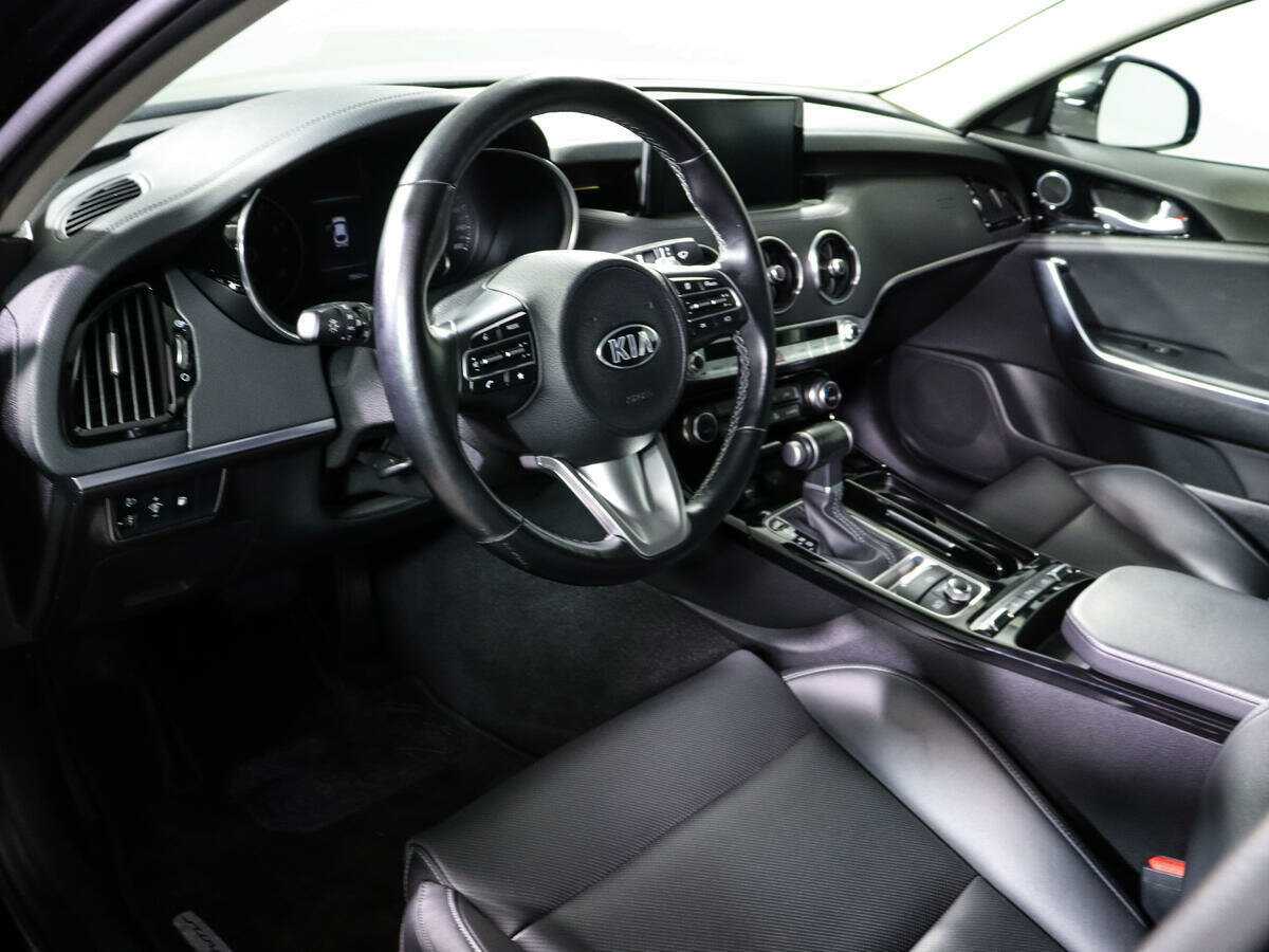 Kia Stinger с пробегом — 2021 год. Фото: #11