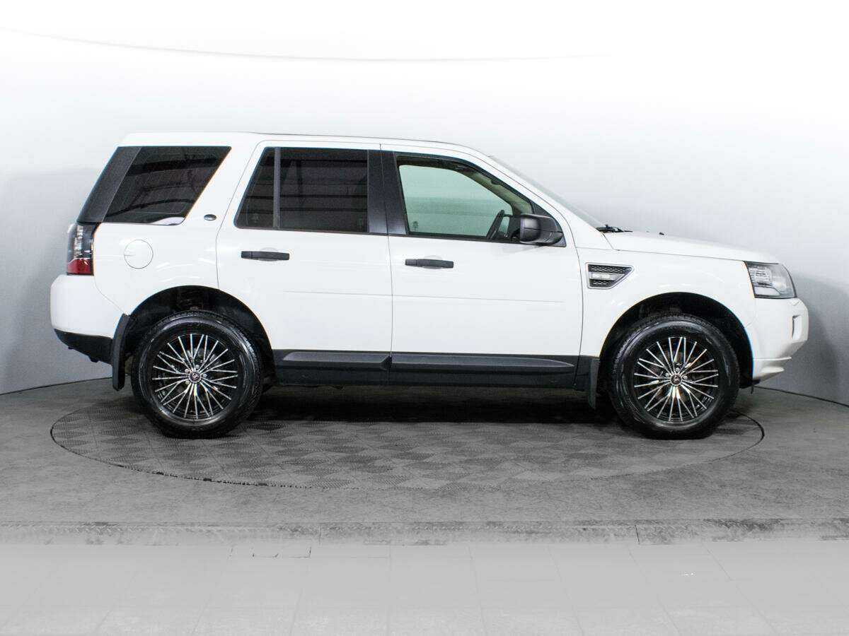 Land Rover Freelander с пробегом — 2013 год. Фото: #3