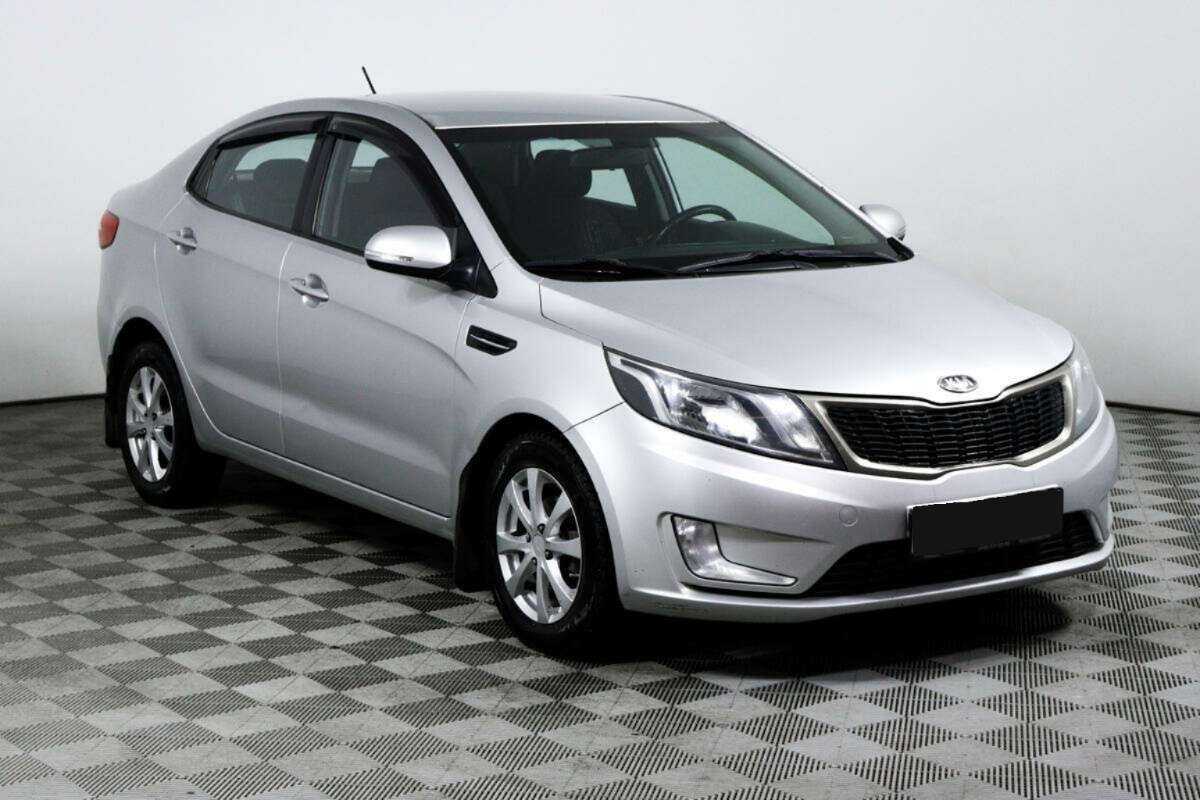 Kia Rio с пробегом — 2012 год. Фото: #2