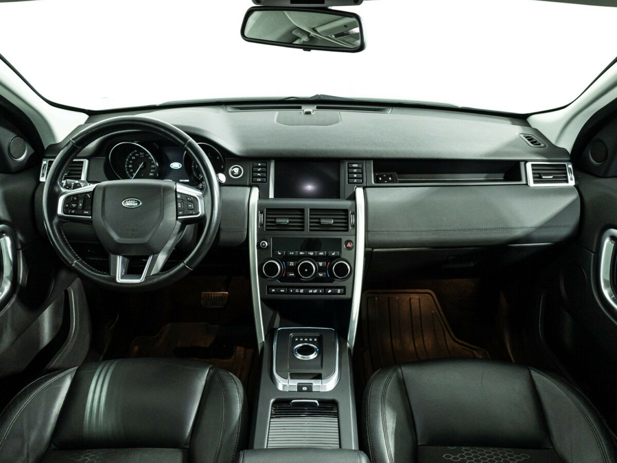 Land Rover Discovery Sport с пробегом — 2017 год. Фото: #10