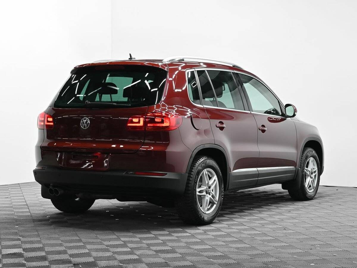 Volkswagen Tiguan с пробегом — 2011 год. Фото: #3