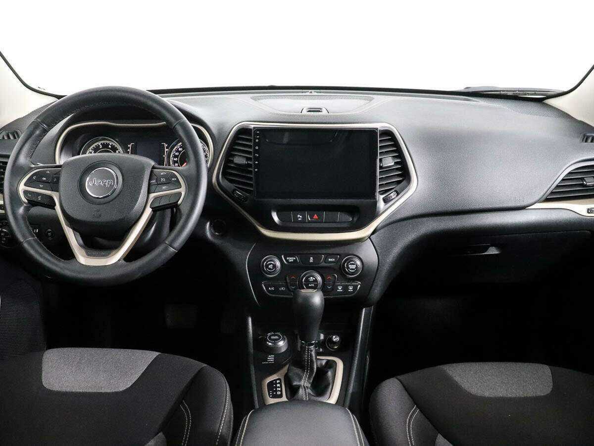 Jeep Cherokee с пробегом — 2014 год. Фото: #10
