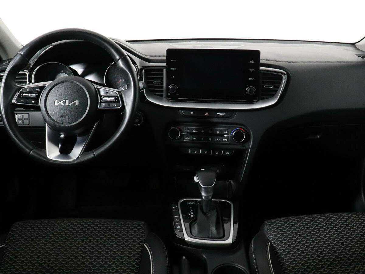Kia Ceed с пробегом — 2021 год. Фото: #9