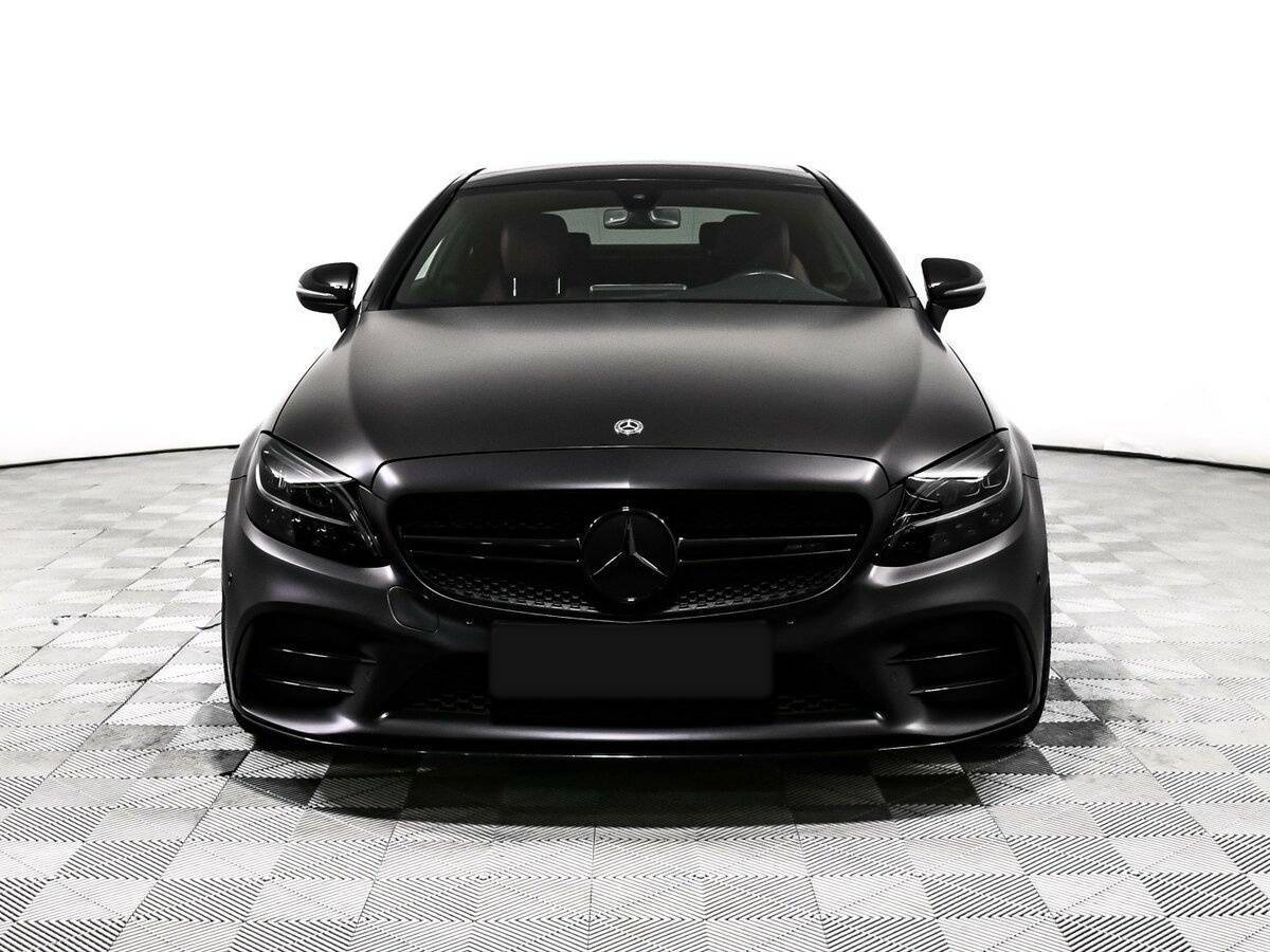 Mercedes-Benz C-Класс AMG с пробегом — 2018 год. Фото: #1