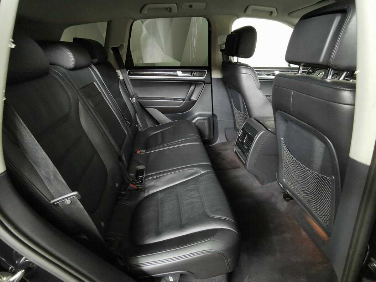Volkswagen Touareg с пробегом — 2011 год. Фото: #11