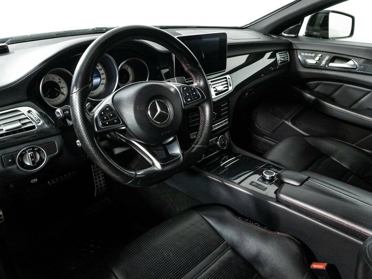 Mercedes-Benz CLS с пробегом — 2015 год. Фото: #10