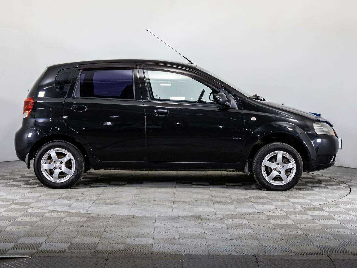 Chevrolet Aveo с пробегом — 2007 год. Фото: #3