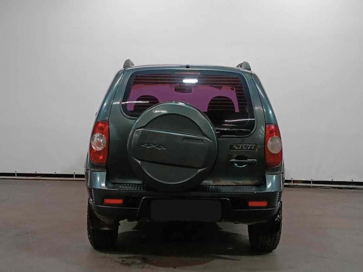 Chevrolet Niva с пробегом — 2007 год. Фото: #5