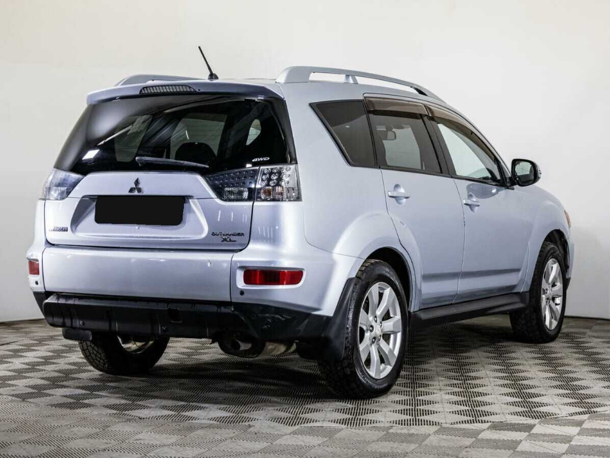 Mitsubishi Outlander с пробегом — 2010 год. Фото: #3