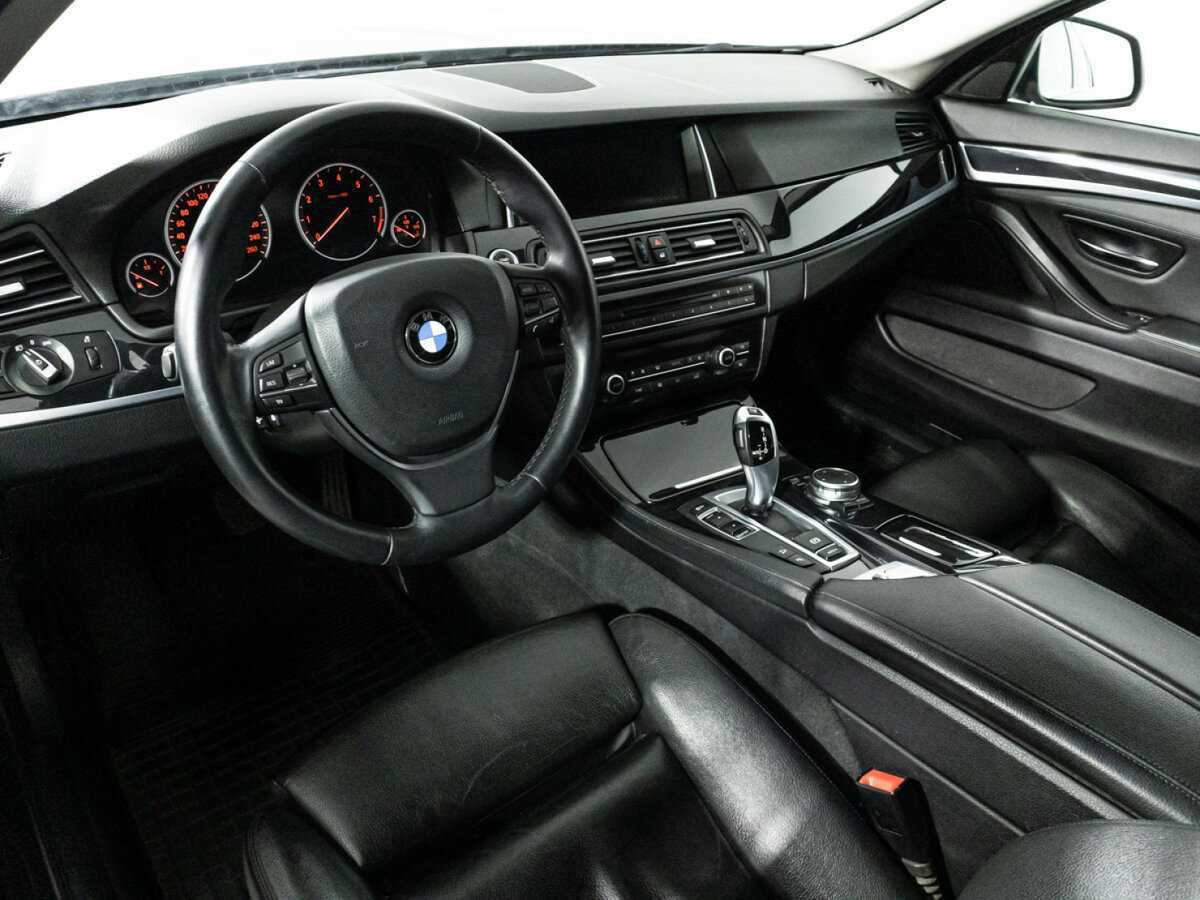 BMW 5 серии с пробегом — 2014 год. Фото: #10