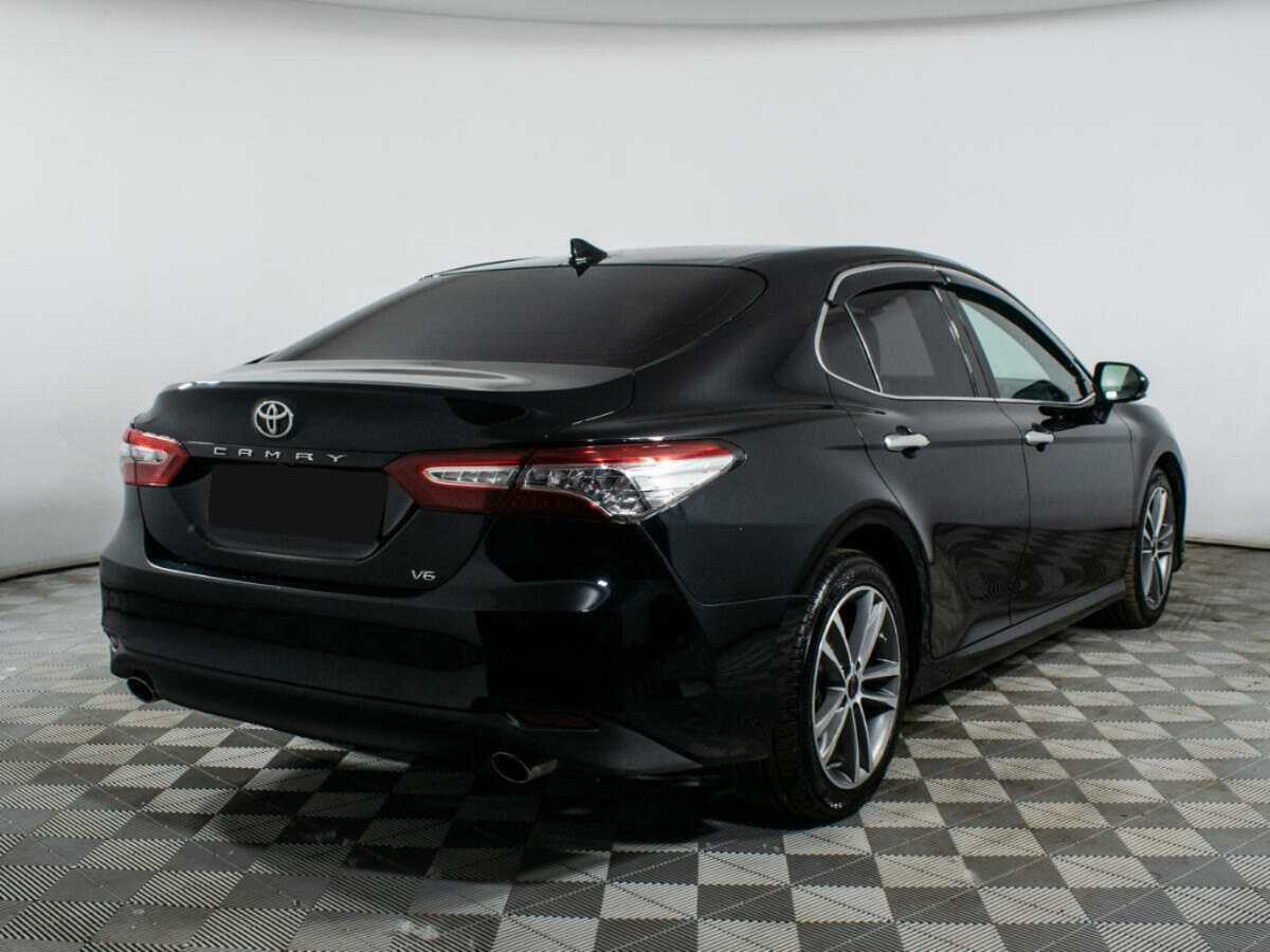 Toyota Camry с пробегом — 2019 год. Фото: #3