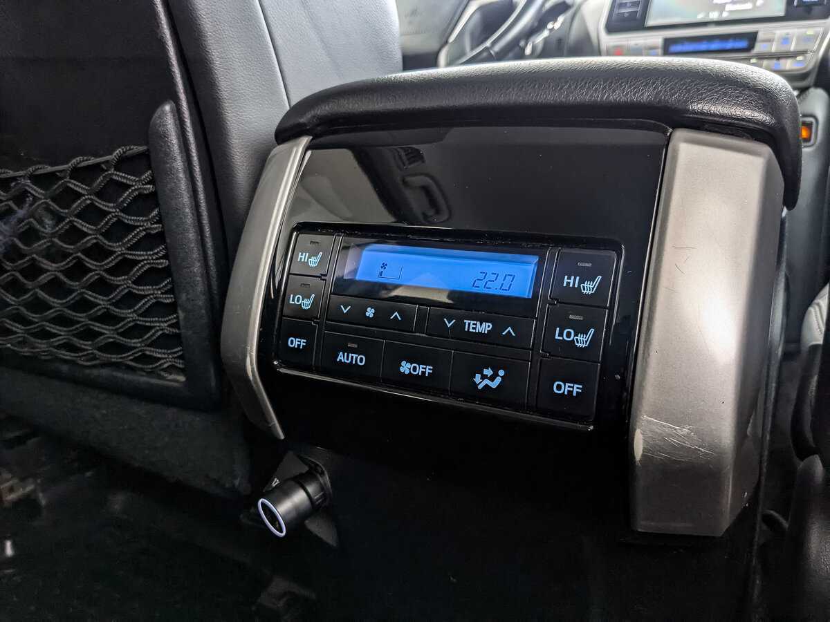 Toyota Land Cruiser Prado с пробегом — 2019 год. Фото: #26