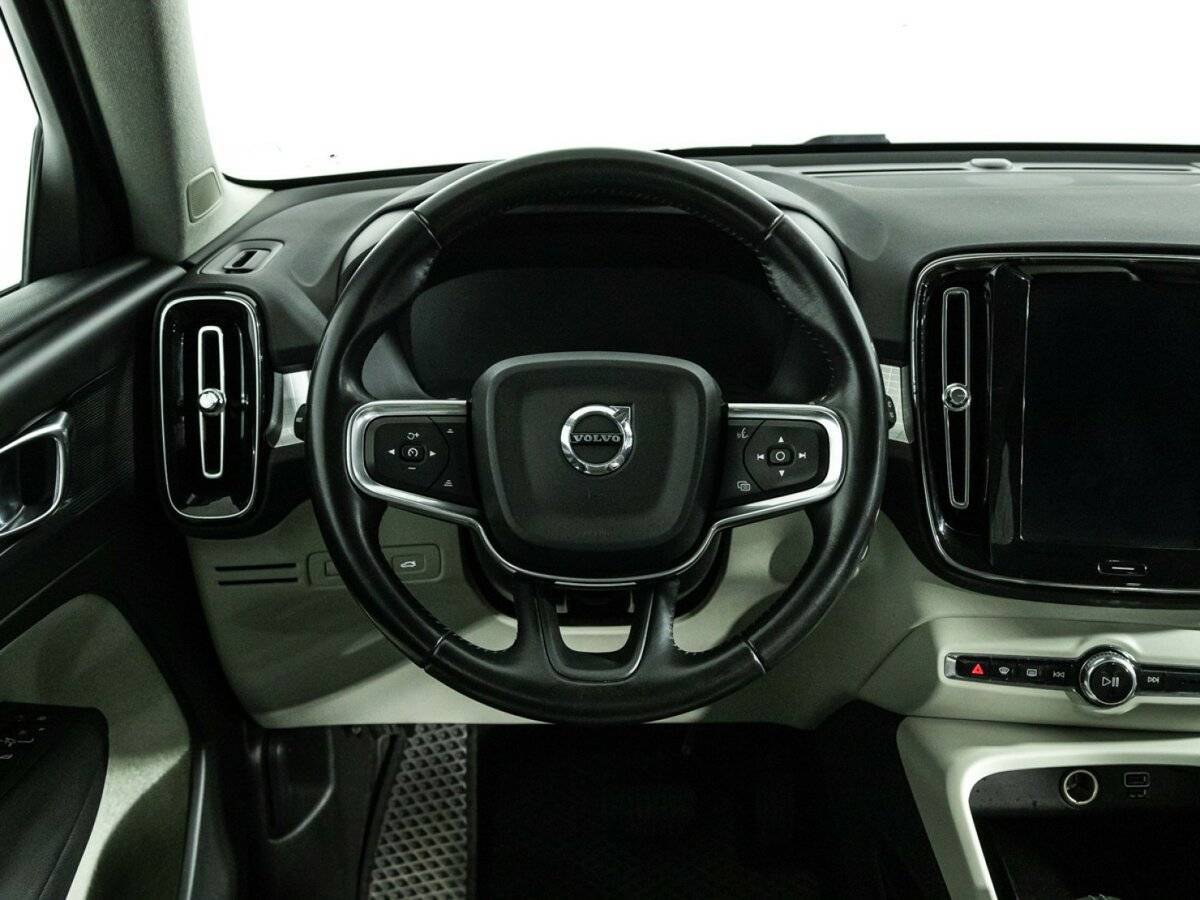 Volvo XC40 с пробегом — 2018 год. Фото: #19