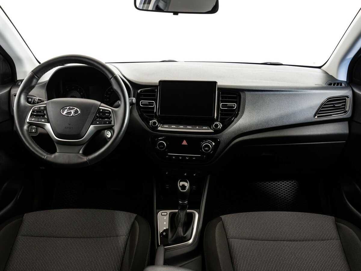 Hyundai Solaris с пробегом — 2022 год. Фото: #7