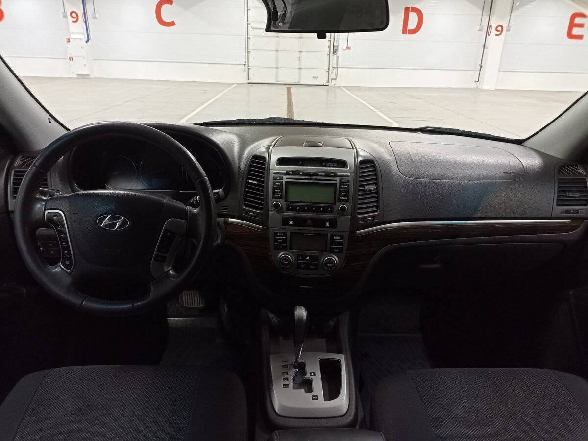 Hyundai Santa Fe с пробегом — 2010 год. Фото: #13