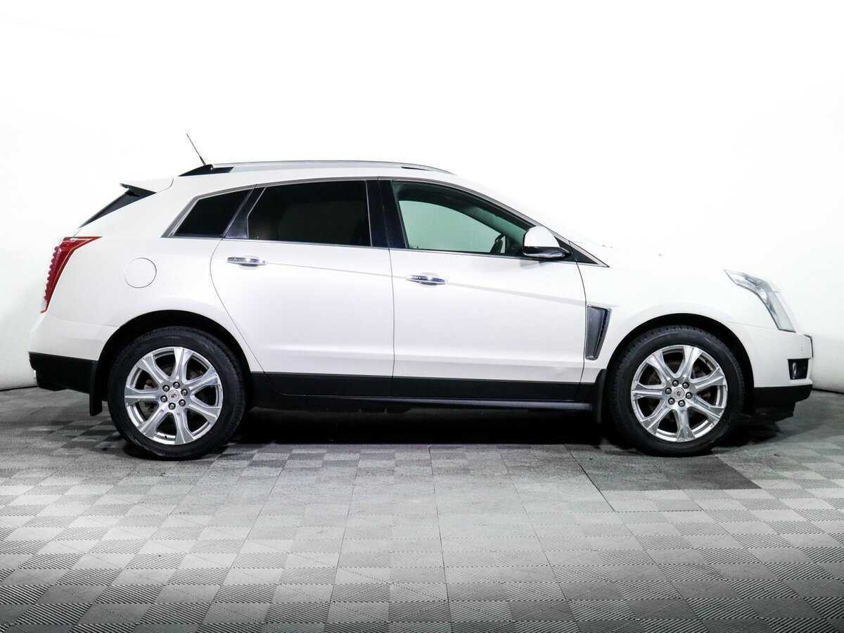 Cadillac SRX с пробегом — 2013 год. Фото: #3