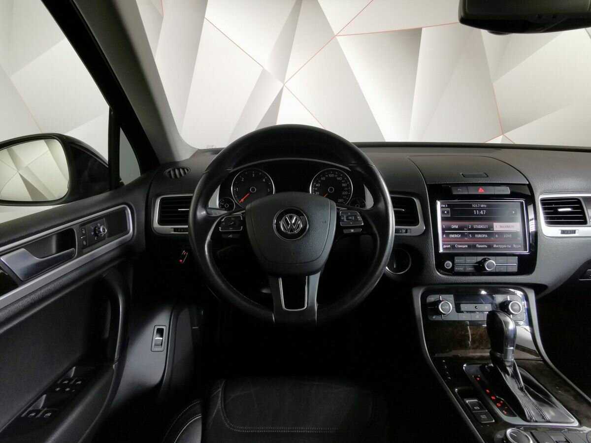 Volkswagen Touareg с пробегом — 2011 год. Фото: #14