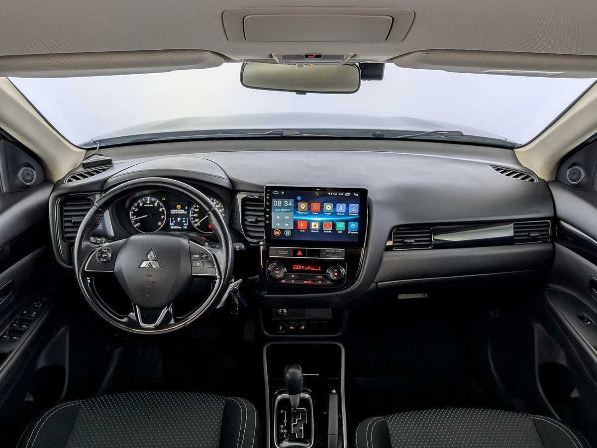 Mitsubishi Outlander с пробегом — 2019 год. Фото: #13