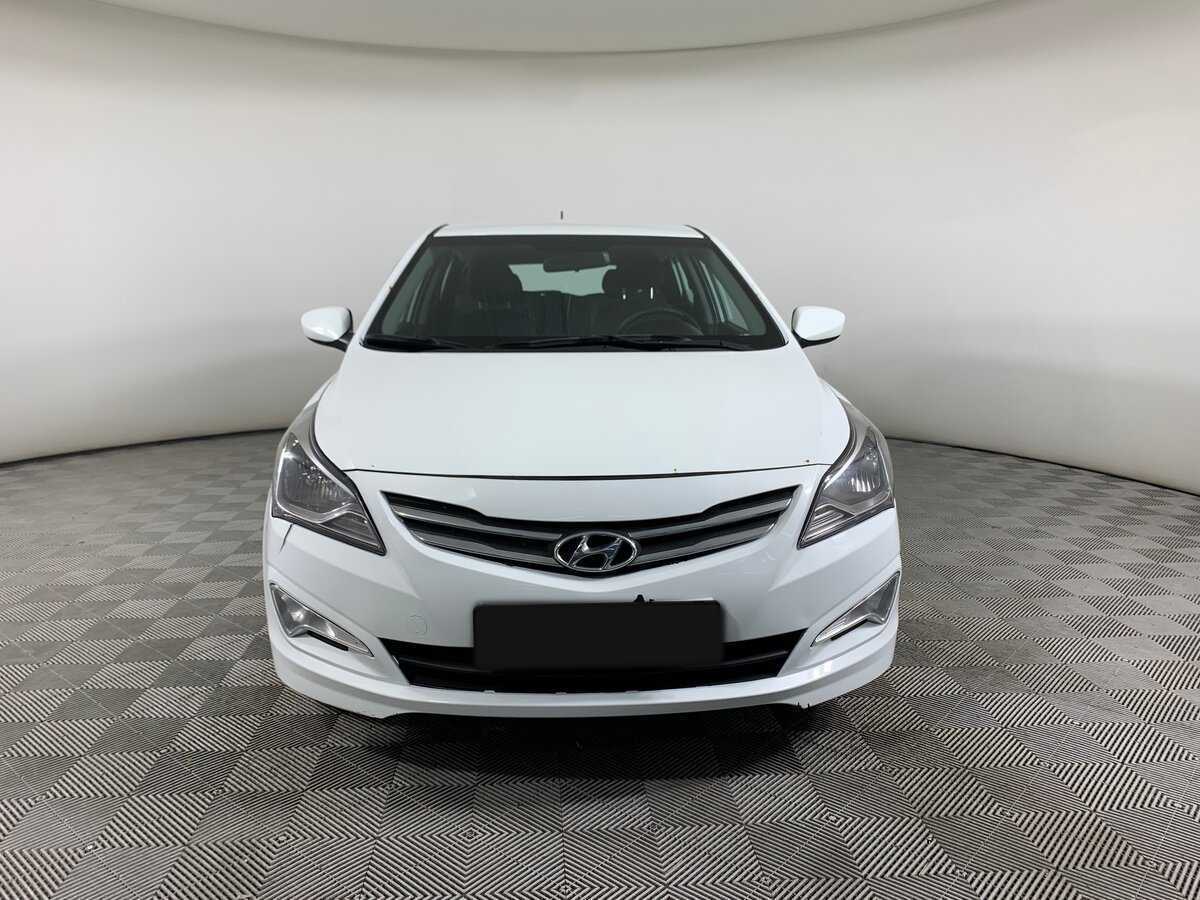 Hyundai Solaris с пробегом — 2016 год. Фото: #1