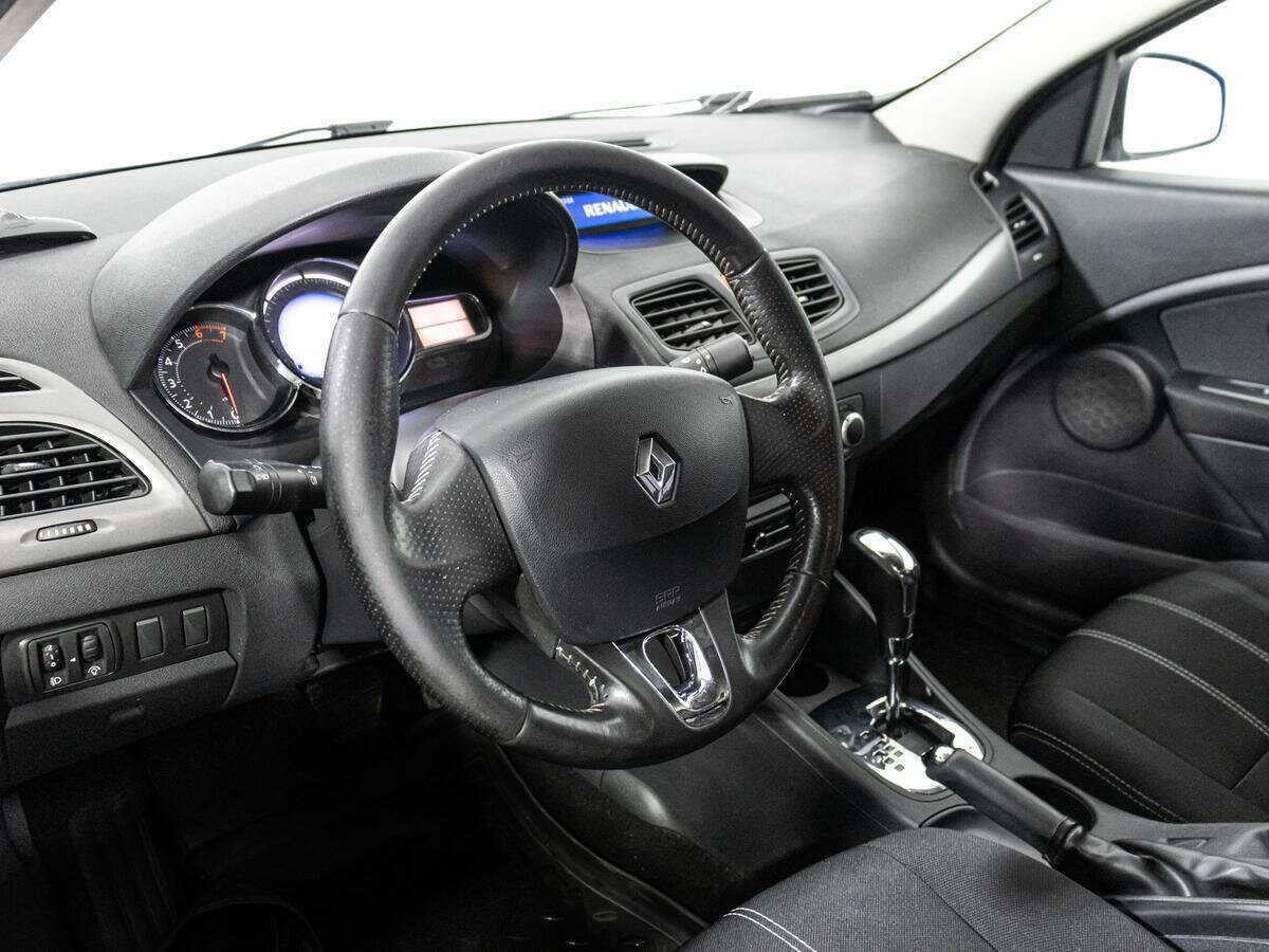 Renault Fluence с пробегом — 2014 год. Фото: #10