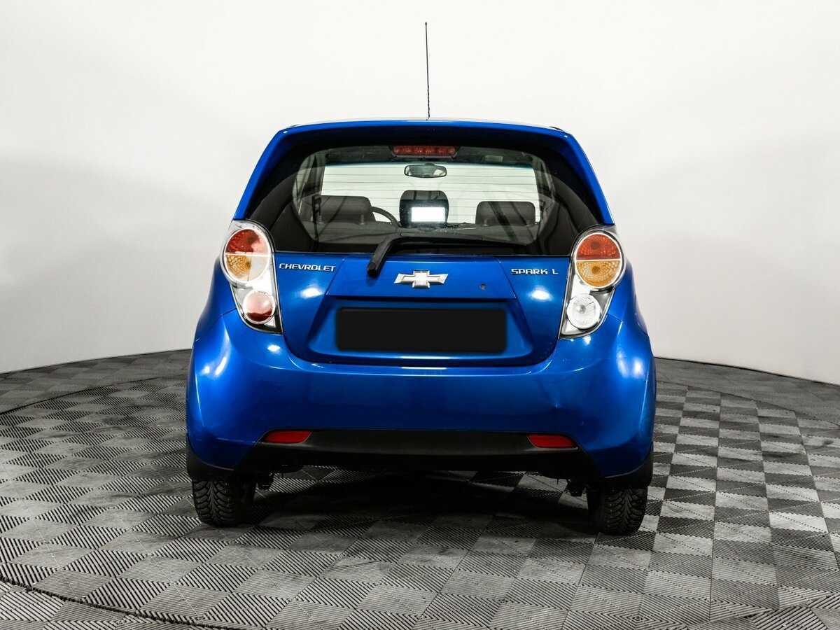 Chevrolet Spark с пробегом — 2011 год. Фото: #5