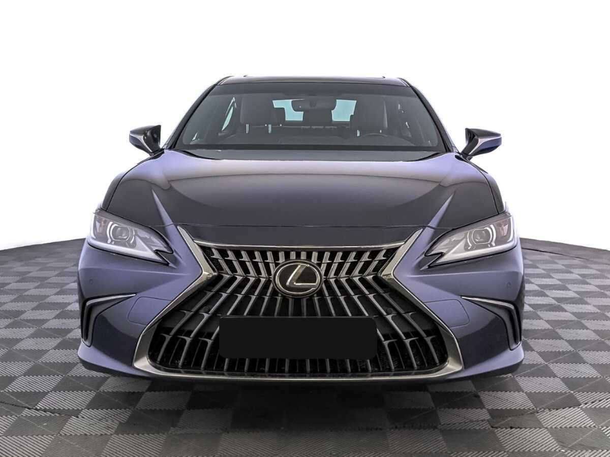 Lexus ES с пробегом — 2021 год. Фото: #1