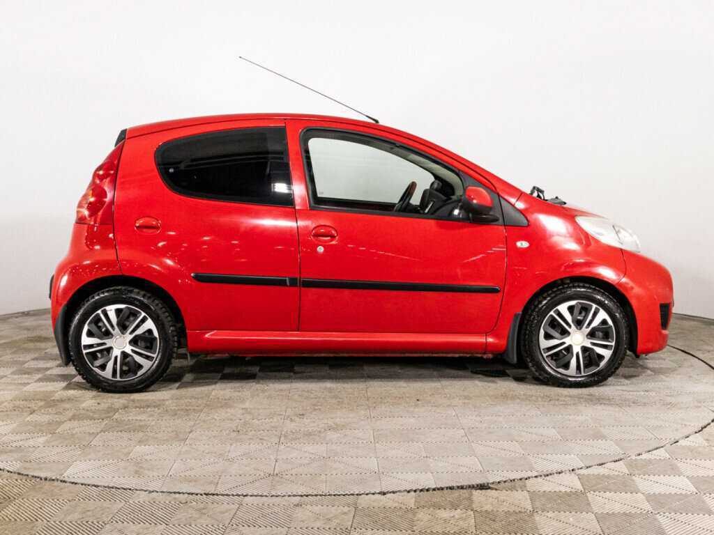 Peugeot 107 с пробегом — 2010 год. Фото: #3