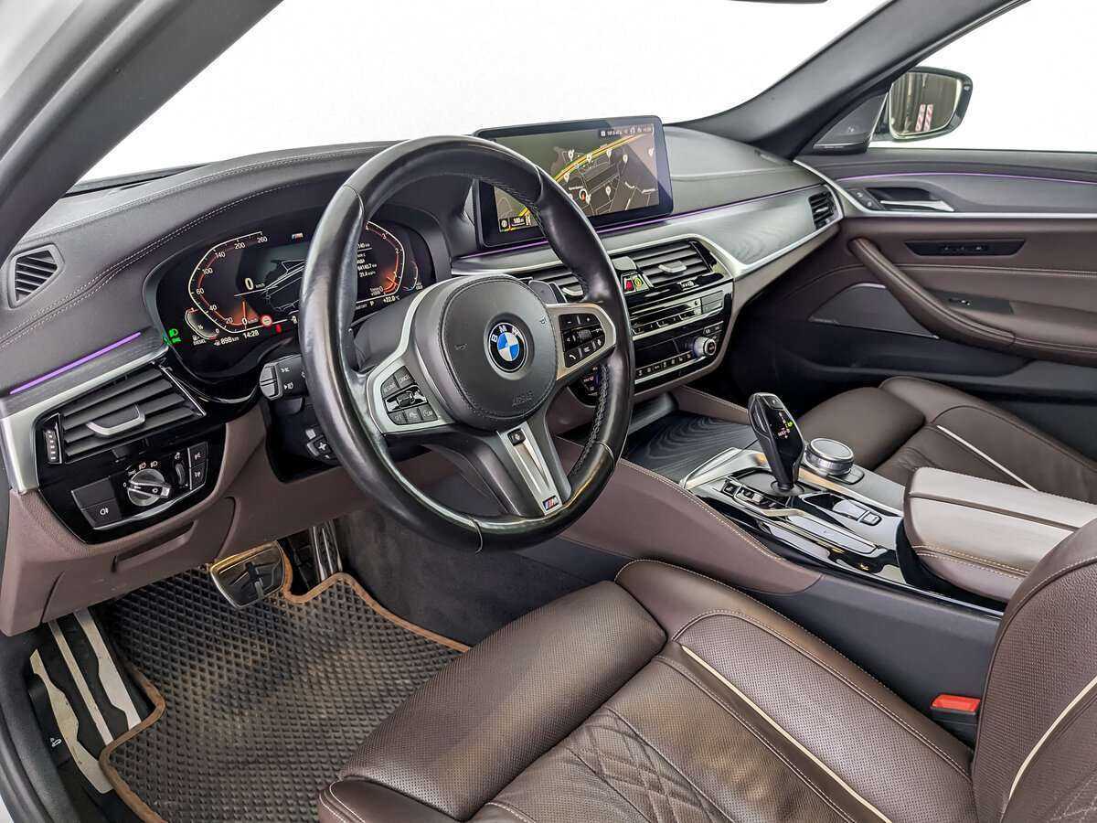 BMW 5 серии с пробегом — 2020 год. Фото: #12
