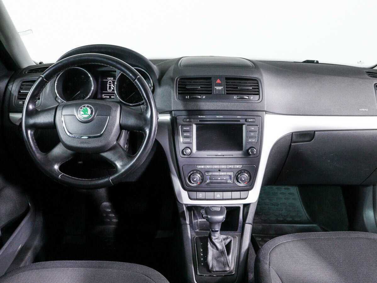 Skoda Yeti с пробегом — 2011 год. Фото: #9