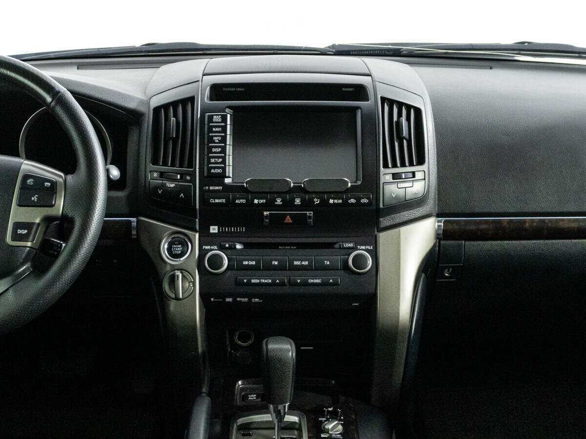 Toyota Land Cruiser с пробегом — 2010 год. Фото: #13