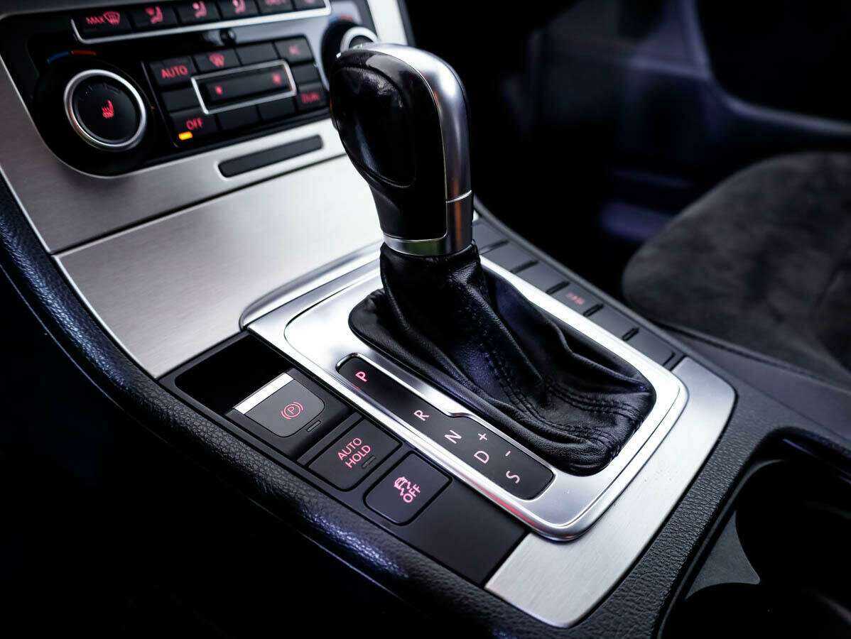 Volkswagen Passat с пробегом — 2011 год. Фото: #15