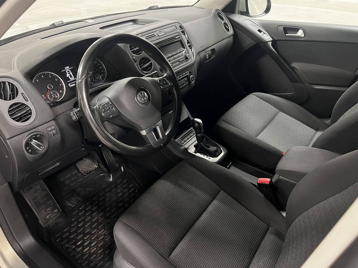 Volkswagen Tiguan с пробегом — 2012 год. Фото: #15