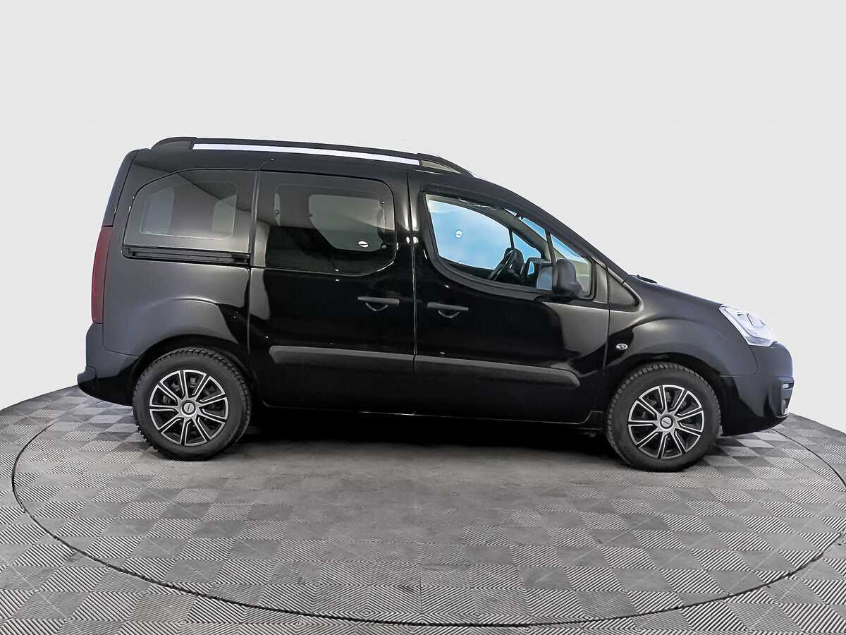 Opel Combo с пробегом — 2021 год. Фото: #3