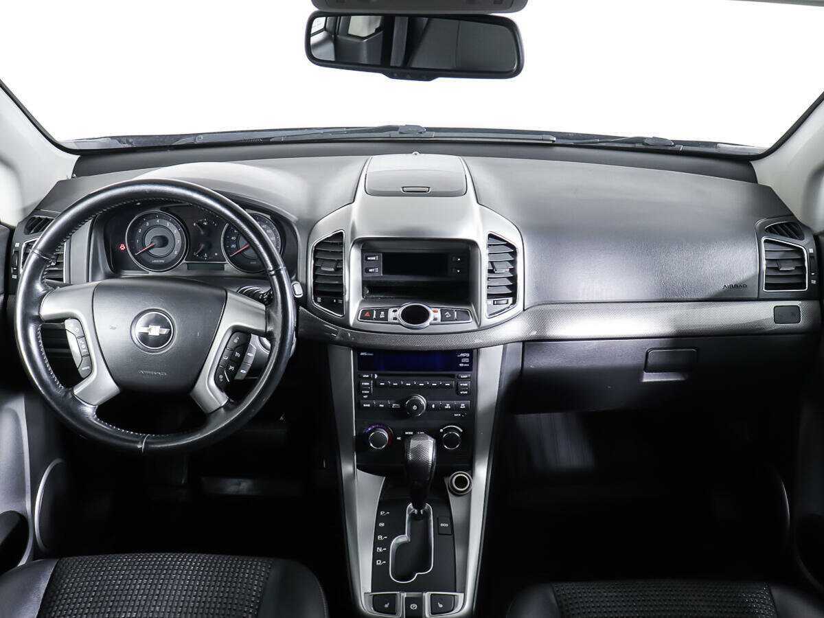 Chevrolet Captiva с пробегом — 2013 год. Фото: #11