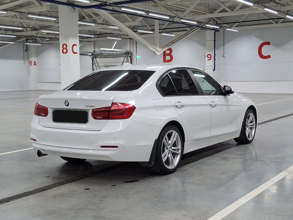 BMW 3 серии с пробегом — 2015 год. Фото: #4