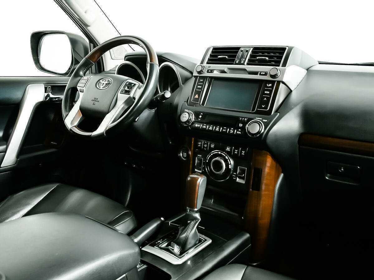 Toyota Land Cruiser Prado с пробегом — 2015 год. Фото: #8