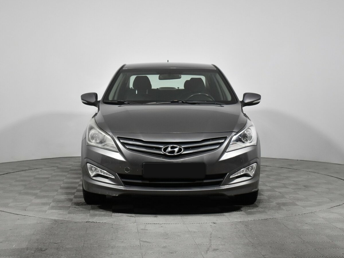 Hyundai Solaris с пробегом — 2016 год. Фото: #1