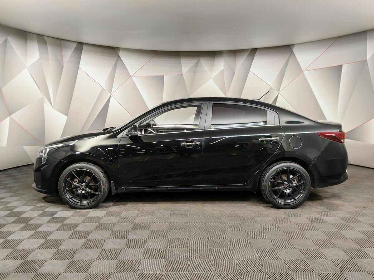 Kia Rio с пробегом — 2021 год. Фото: #4