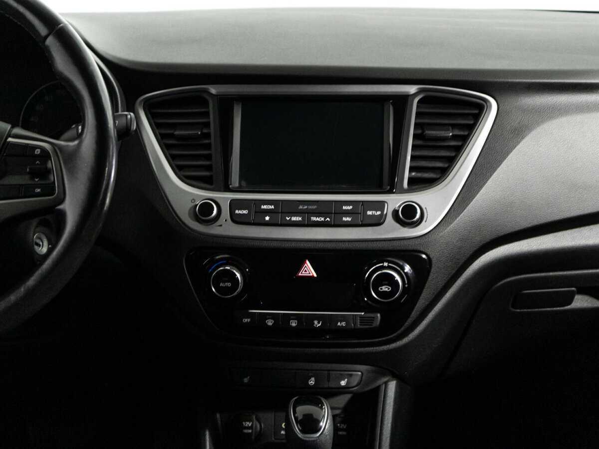 Hyundai Solaris с пробегом — 2017 год. Фото: #13