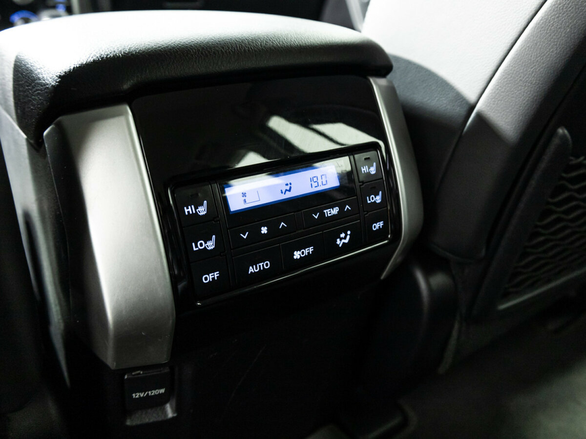 Toyota Land Cruiser Prado с пробегом — 2019 год. Фото: #20