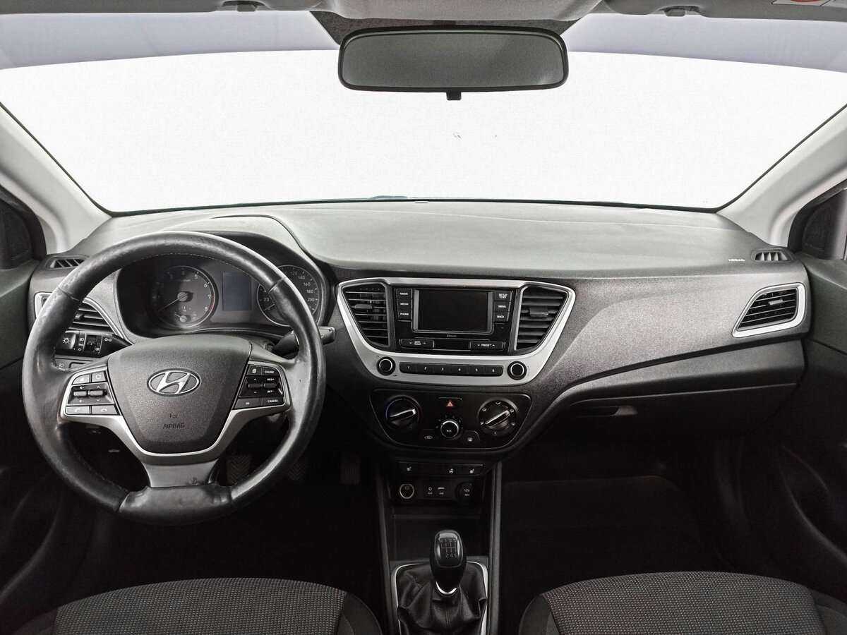 Hyundai Solaris с пробегом — 2018 год. Фото: #11