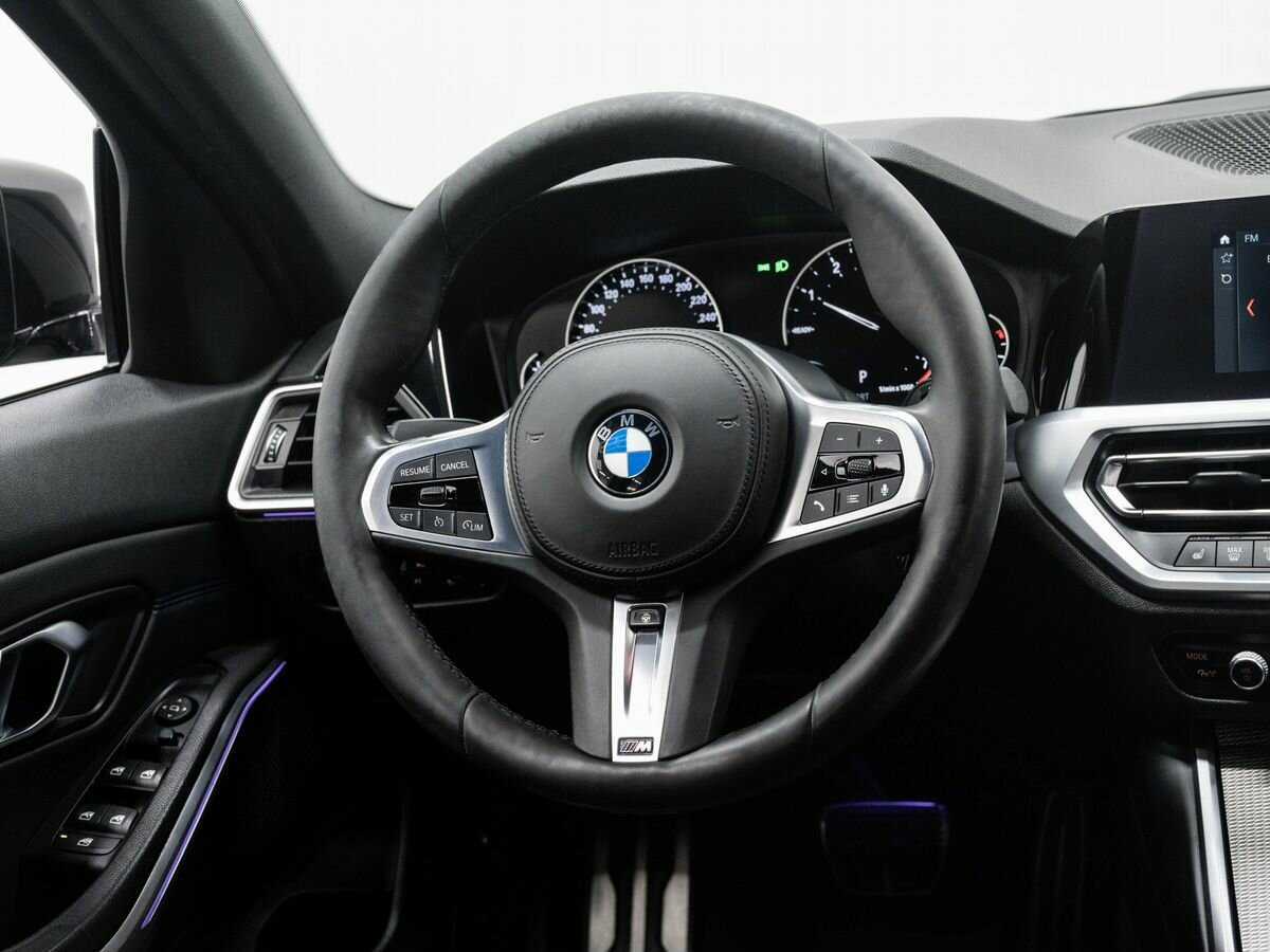 BMW 3 серии с пробегом — 2019 год. Фото: #7