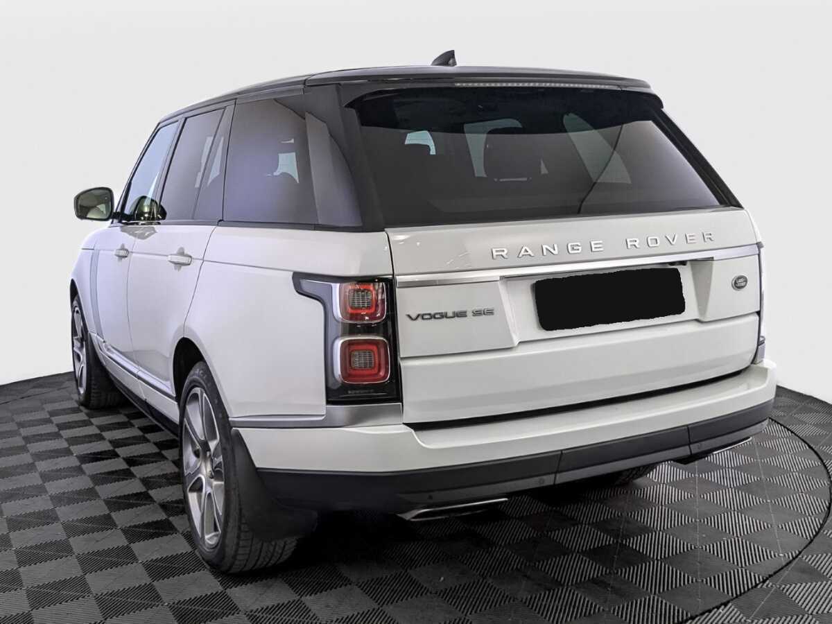 Land Rover Range Rover с пробегом — 2018 год. Фото: #6