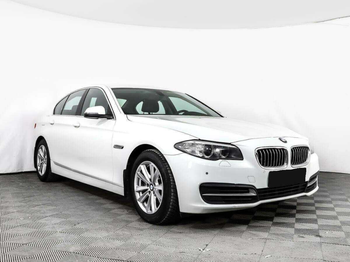 BMW 5 серии с пробегом — 2015 год. Фото: #2